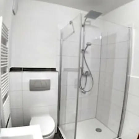 Exklusive Ferienwohnung Mit Terasse Und Garten In Einbeck, Zentrum! Neu!! Exterior photo