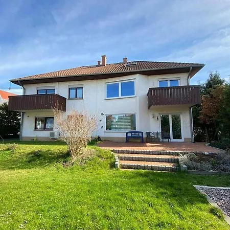 Exklusive Ferienwohnung Mit Terasse Und Garten In Einbeck, Zentrum! Neu!! Exterior photo